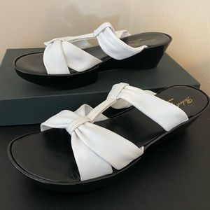 NWT Robert Clergerie chunk heel black and white platform sandals